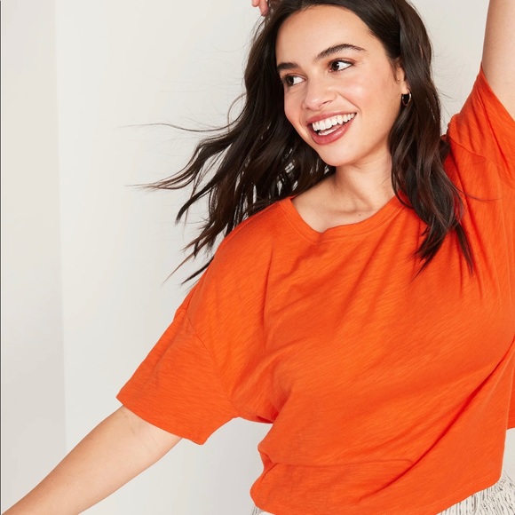 SPORTS! Loose Short-Sleeve Crop T-Shirt for Women - Picture 3 of 10